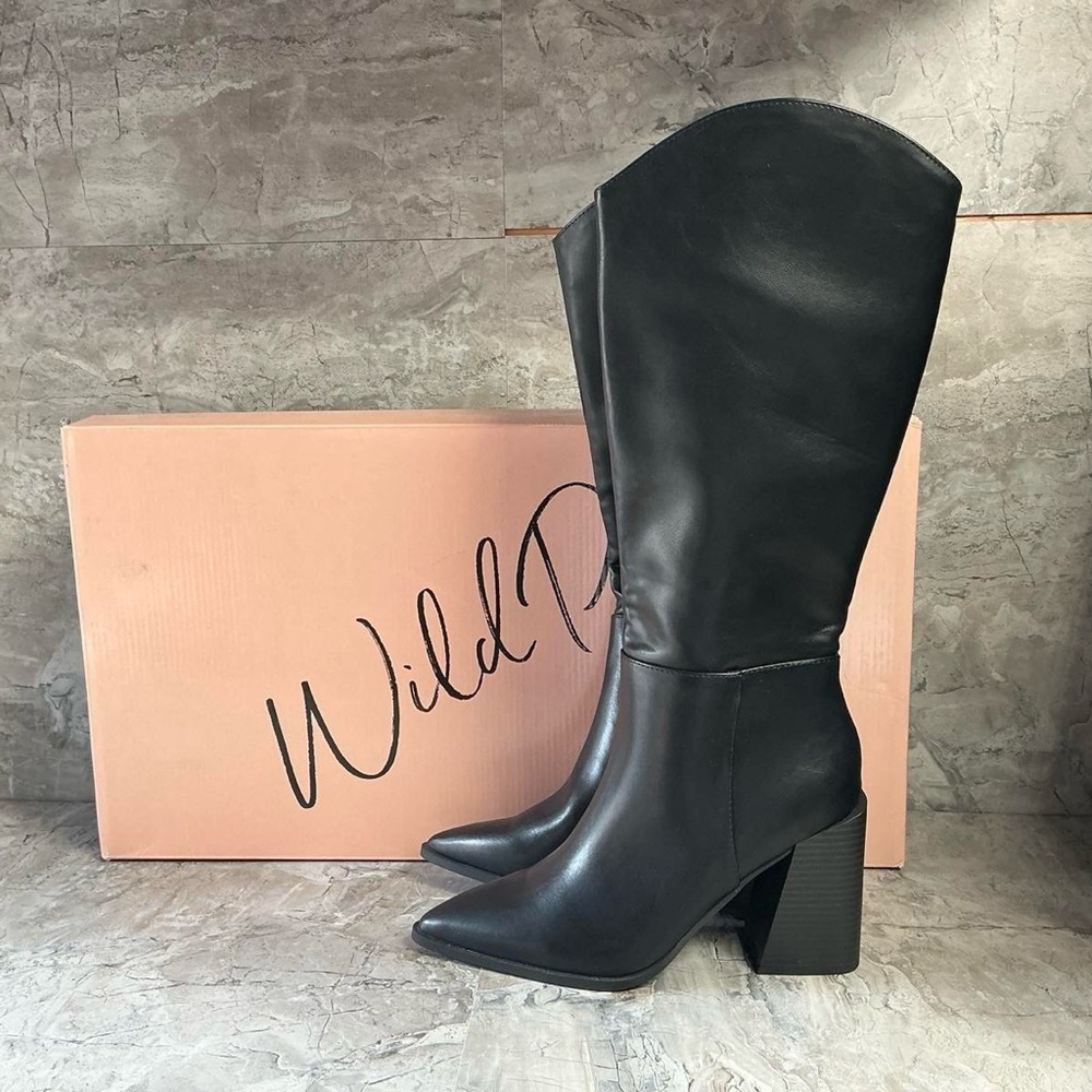 Wild Pair Women’s Tati Stacked-Heel Boots - Picture 5 of 5
